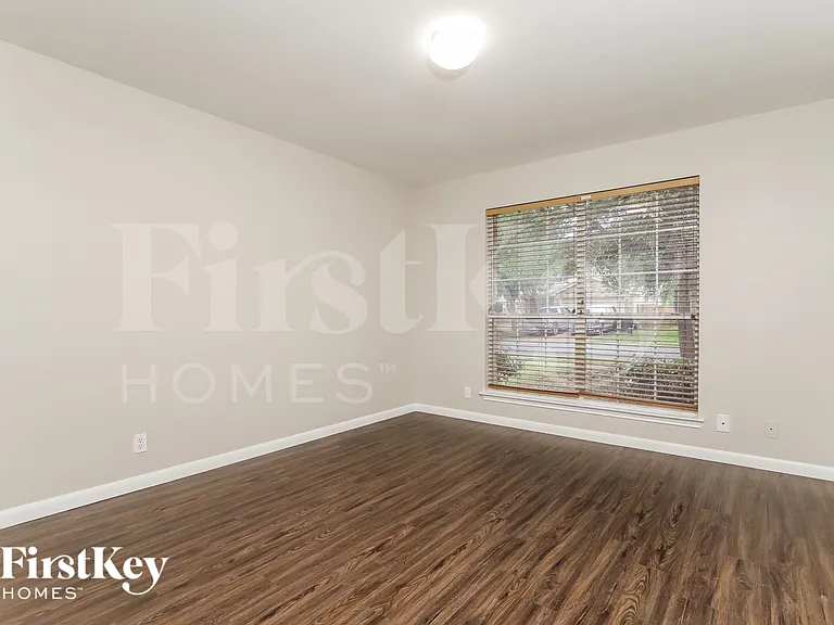237 Val Verde Dr — Photo 13