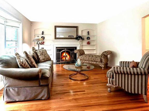 4th image of 123 Cove Dr