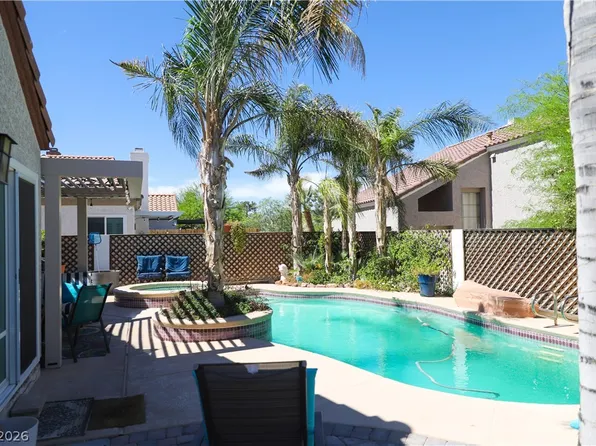 133 Coventry Cir, Henderson, NV 89074