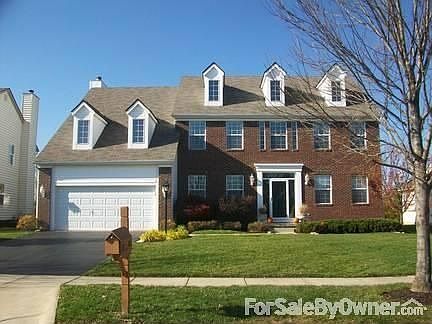 Family Room
						:
						Gas fireplace.