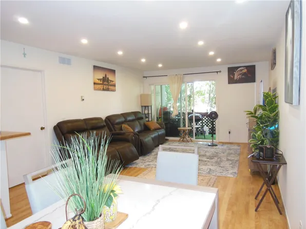 23515 Lyons Ave Unit 116, Santa Clarita, CA 91355