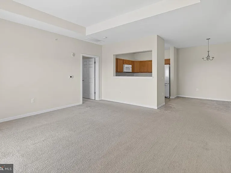 1447 Sierra Dr — Photo 12