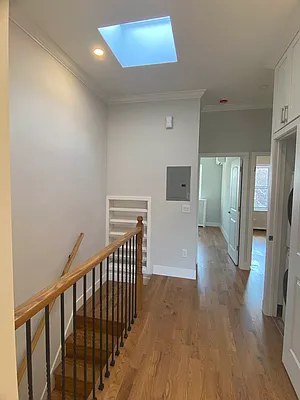 Rented by Hudson Exclusive Inc | media 34