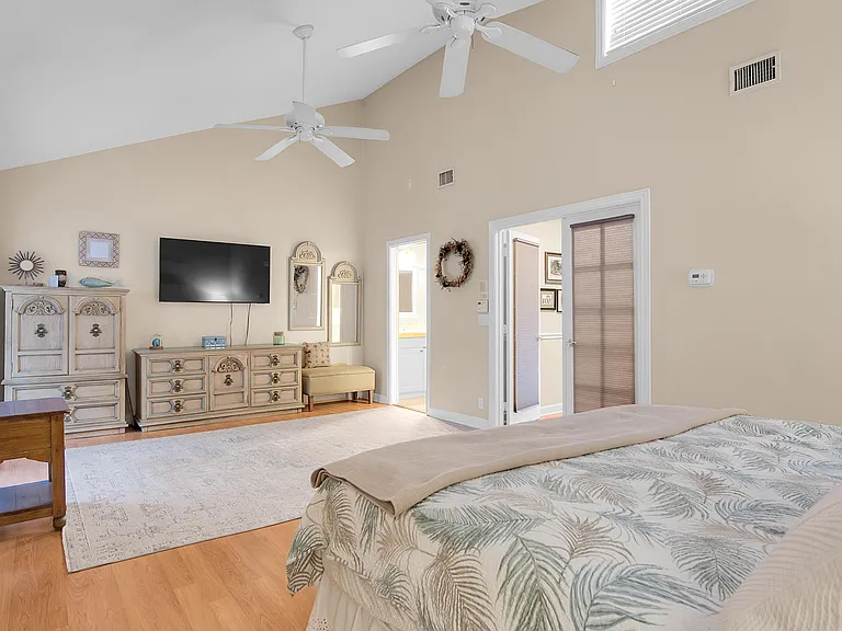 22860 Ironwedge Dr — Photo 39