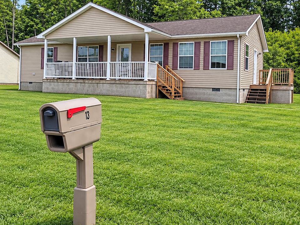 1st image of 13 Tree Side Ln