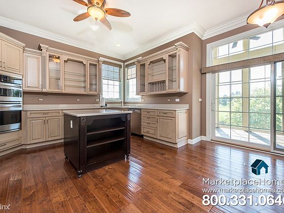 3rd image of 4675 Coyote Lakes Cir