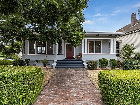 3rd image of 645 Georgia Street