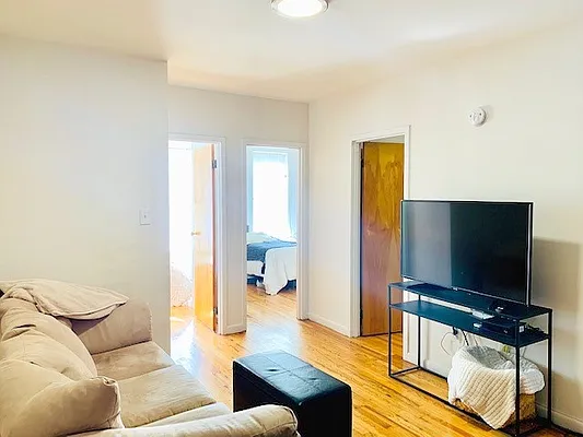 Rented by Corcoran | media 25