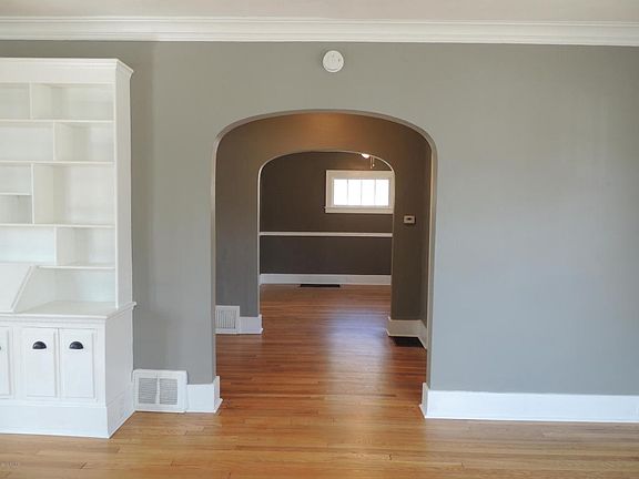 5th image of 611 Benjamin Ave SE
