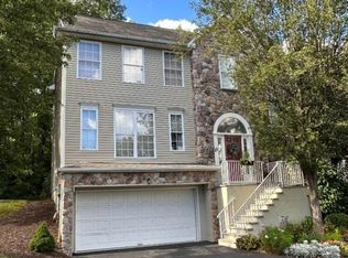 85 Arrowgate Dr, Randolph, NJ 07869