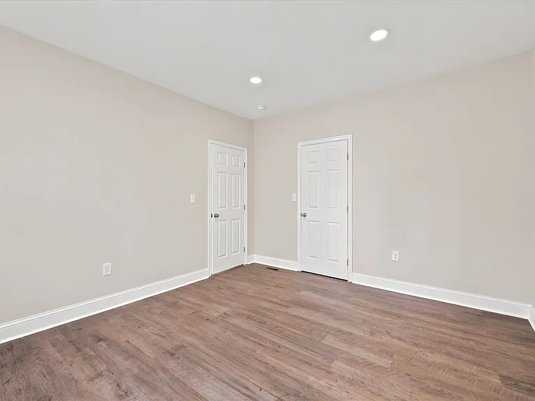1605 Brintons Bridge Rd — Photo 12