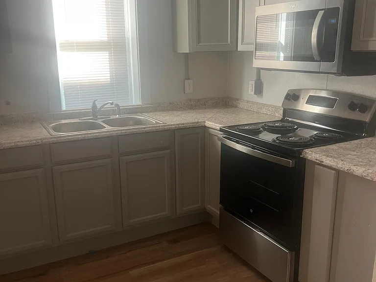 824 Green St — Photo 27