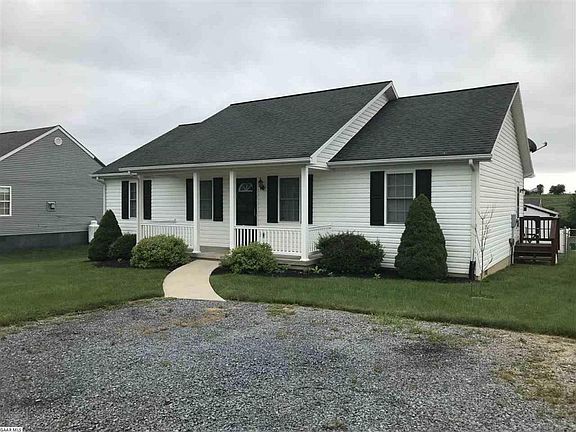 3rd image of 49 Sugar Mill Ln