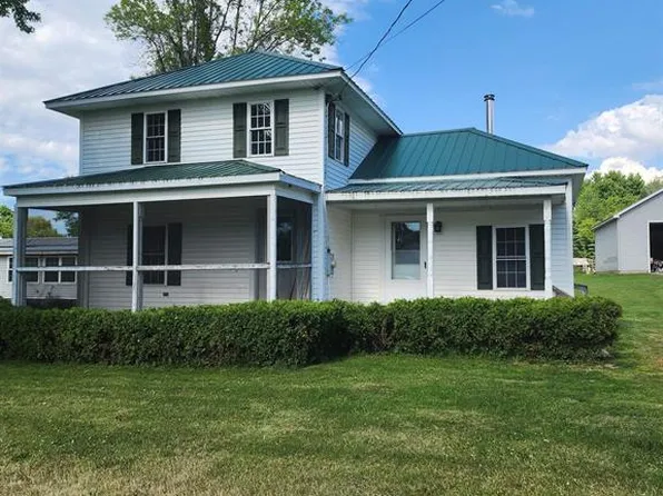 126 Pike St, Fort Covington, NY 12937