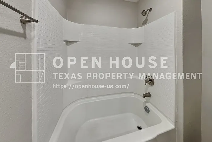 8412 Steel Dust Dr — Photo 26