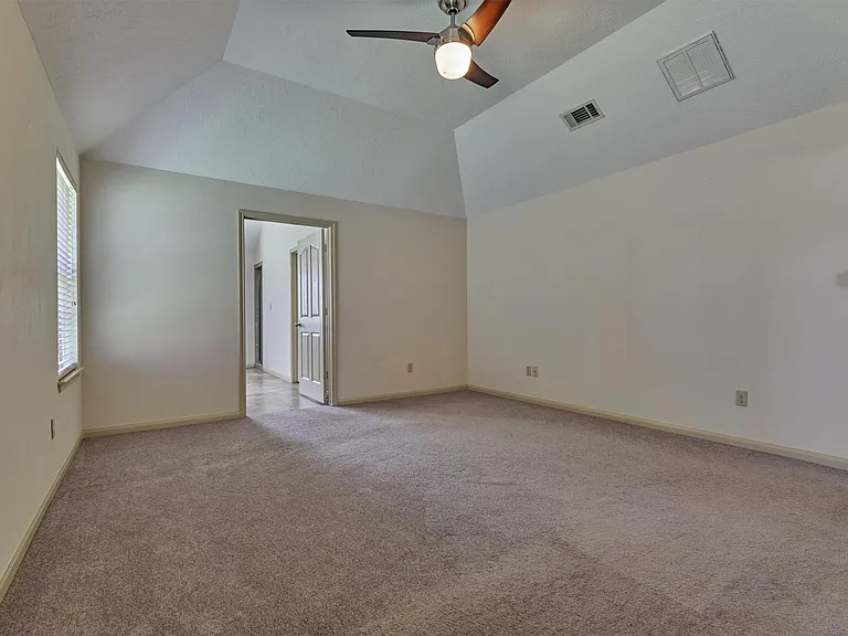 13511 Summer Hill Dr — Photo 8