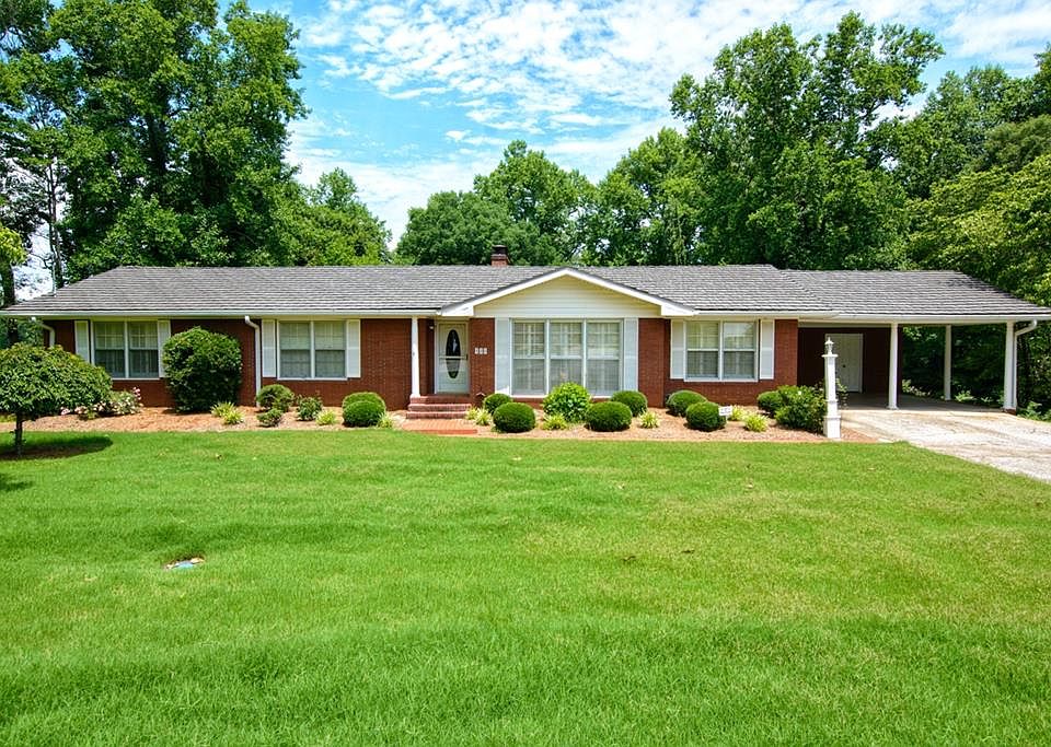 1st image of 400 Ellenwood Dr