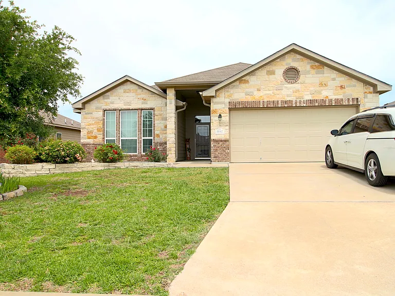 5917 Worthing Dr — Photo 1