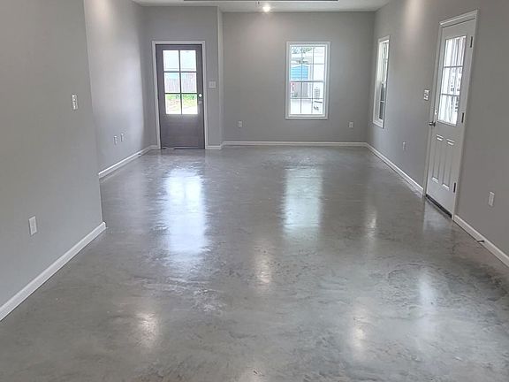 2nd image of 1626 Mignonette Ln