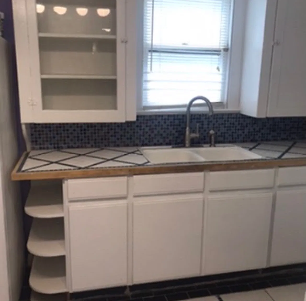 1107 W Russell Pl — Photo 1