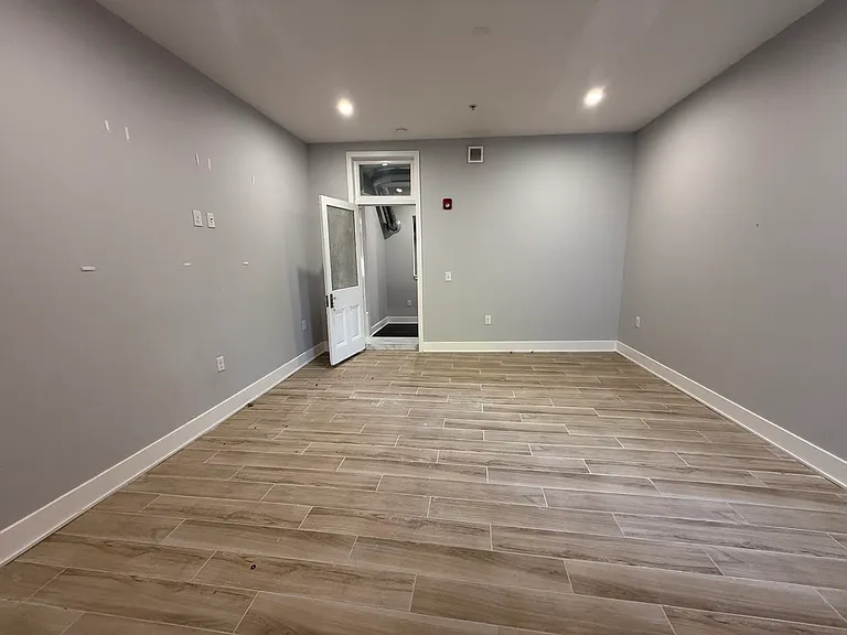 302 Richmond St #27 — Photo 12