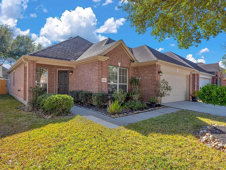 3514 Azalea Sands Dr — Photo 2