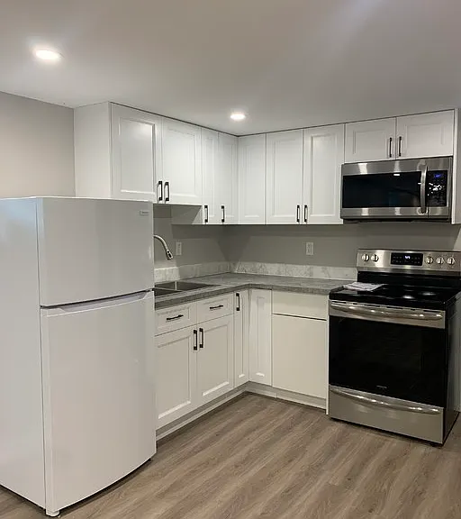 745 Downie St #1A — Photo 8
