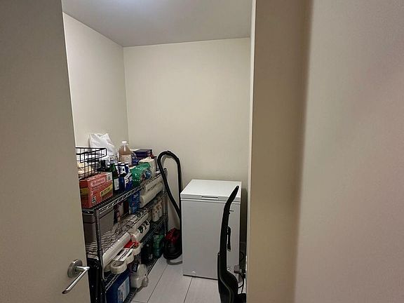 2nd image of 1252 Hornby St #1101