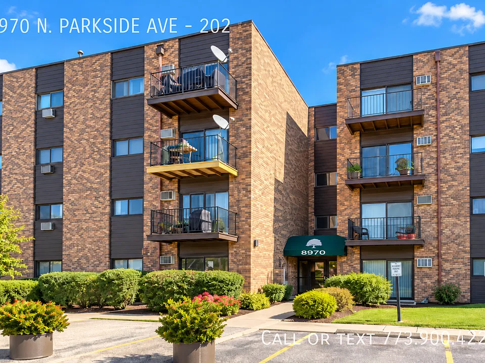 8970 N Parkside Ave #202