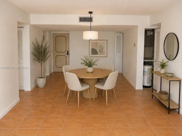 8050 W McNab Rd #206 — Photo 1