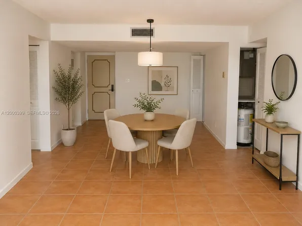 8050 W McNab Rd APT 206, Fort Lauderdale, FL 33321