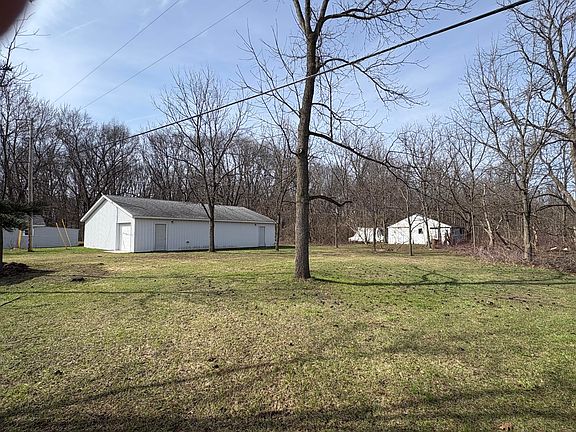 4th image of 1909 Bell Rd