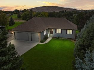 4101 Northlake Dr, West Richland, WA