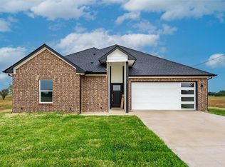 103 L B J Ranch Rd, Trinidad, TX 75163