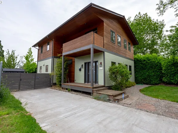 4925 SE Henry St, Portland, OR 97206