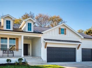 17167 S Heatherwood St, Olathe, KS 66062
