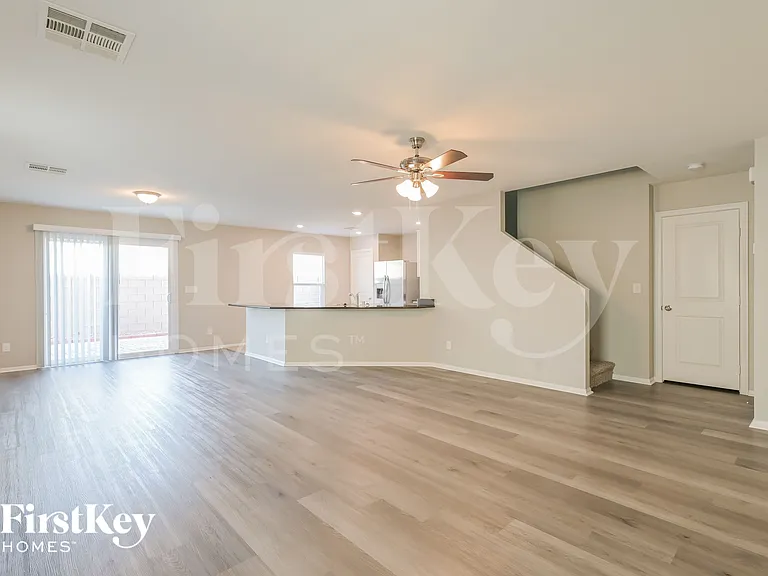 9312 Colinton Ct — Photo 4
