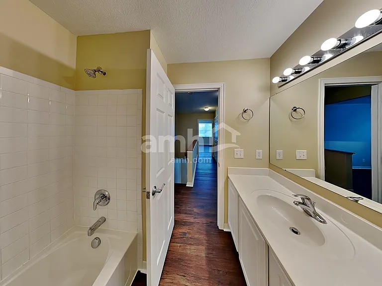 741 Lilly Landing Ln — Photo 14