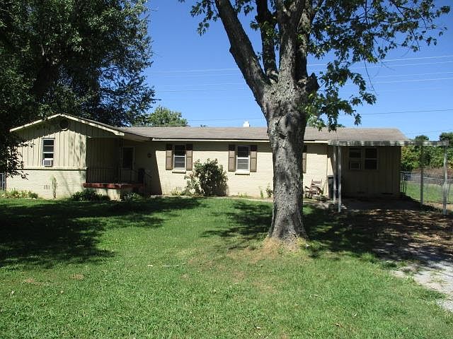 1st image of 316 Cardinal Dr