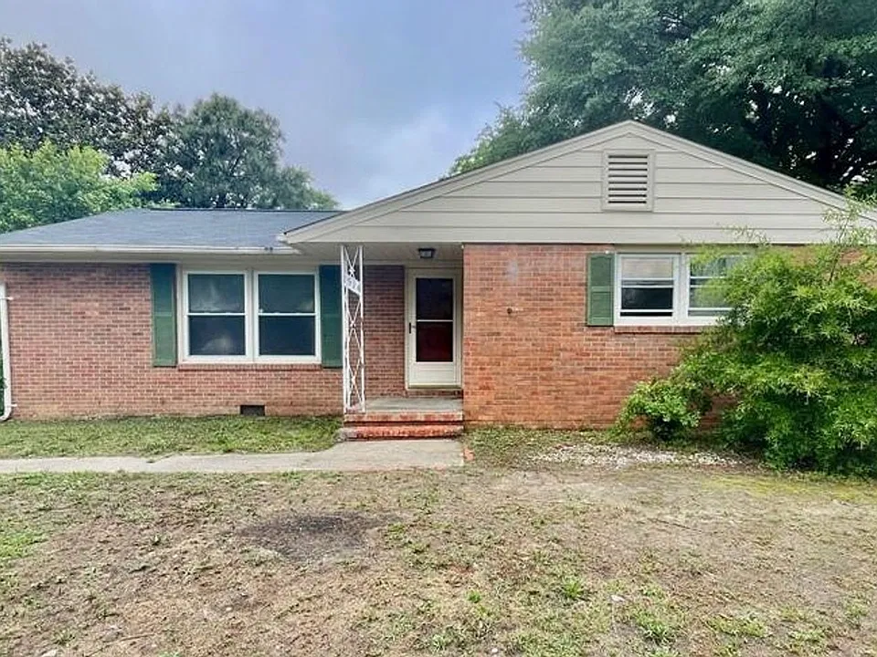 1514 Roxie Ave