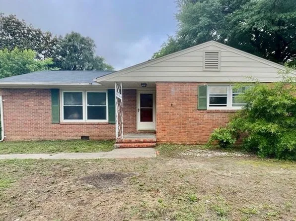 1514 Roxie Ave, Fayetteville, NC 28304