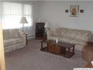2nd image of 20 Langley Rd