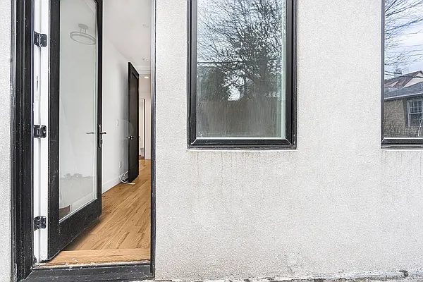 Rented by Skyhigh Realty NYC LLC | media 11