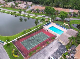 333 Maplecrest Cir, Jupiter, FL 33458
