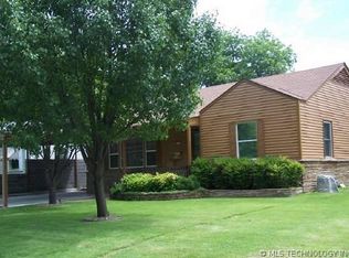 2122 S Dewey Ave, Bartlesville, OK 74003