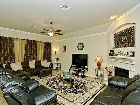5th image of 1707 Oakland Dr