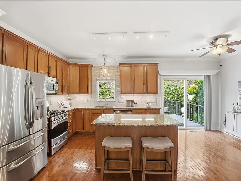 525 Boal St — Photo 54