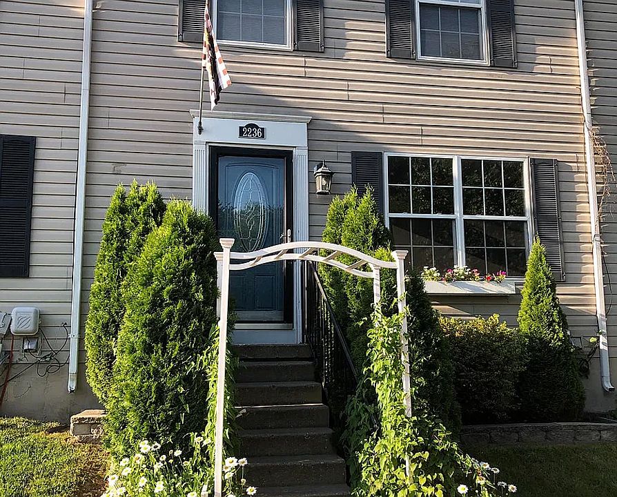 1st image of 2236 Melrose Ln