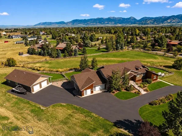 1255 Candlelight Dr, Bozeman, MT 59718