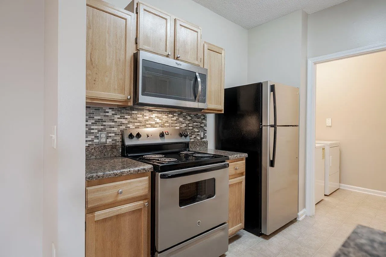 Heather Park Apartment Homes — Photo 1